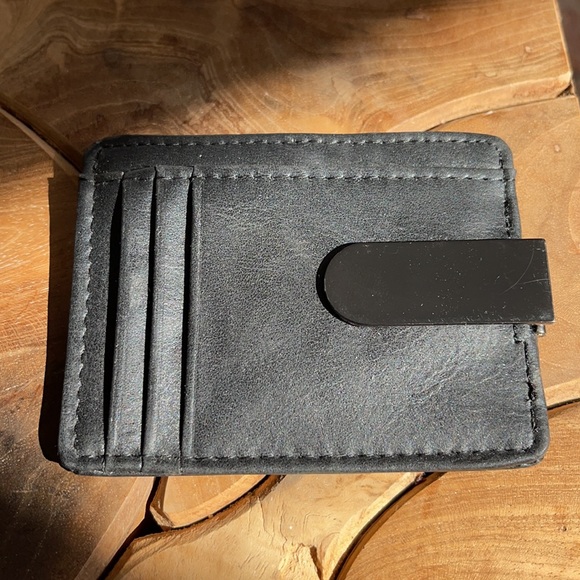 APT 9 Card Holder + Data/RFiD protection - Picture 2 of 3